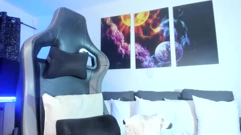 Snapshot of melannia_hills chatting on 03/02/25, 09:31 melannia_hills online show from 03/02/25, 09:31