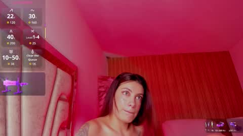 Snapshot of melanny_luv chatting on 10/20/25, 12:11 MelanyLuv online show from 10/20/25, 12:11