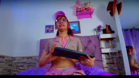 Snapshot of melannytaylor_1 chatting on 11/10/25, 10:42 Melanny taylor online show from 11/10/25, 10:42