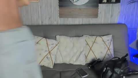 Snapshot of melany_27 chatting on 10/02/25, 03:19 Melany online show from 10/02/25, 03:19
