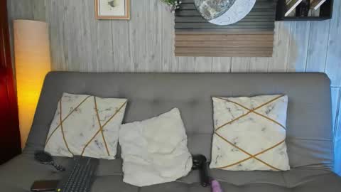 Snapshot of melany_27 chatting on 10/14/25, 02:51 Melany online show from 10/14/25, 02:51