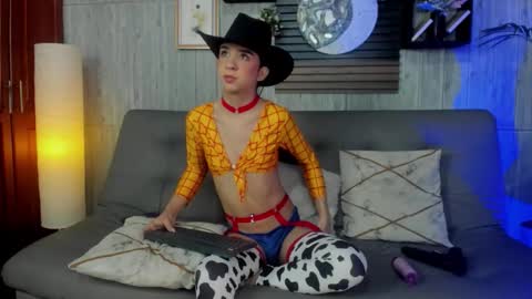 Snapshot of melany_27 chatting on 10/30/25, 02:29 Melany online show from 10/30/25, 02:29