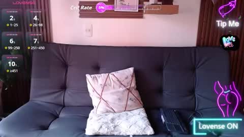 Snapshot of melany_27 chatting on 11/25/25, 12:38 Melany online show from 11/25/25, 12:38