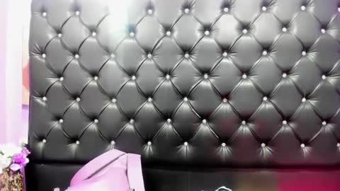 Snapshot of melanyanal_ chatting on 09/14/25, 12:26 MelanyAnal online show from 09/14/25, 12:26