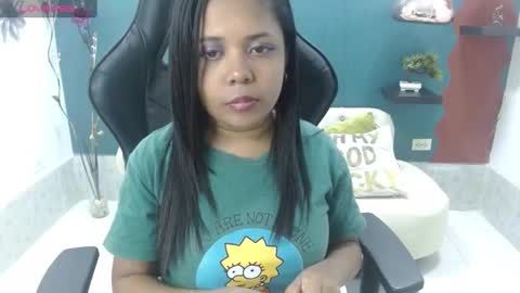 Snapshot of melika_sweet chatting on 02/12/25, 05:48 eli online show from 02/12/25, 05:48