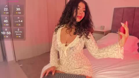 Snapshot of melina_ferrer1 chatting on 02/03/25, 04:31 EI online show from 02/03/25, 04:31