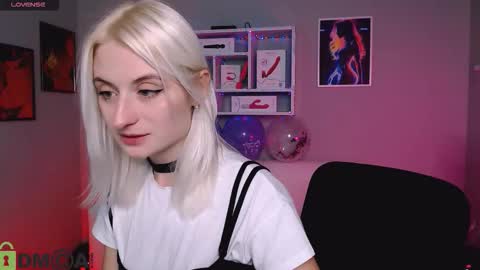 Melisa online show from 10/20/25, 07:14