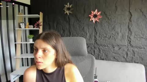 Snapshot of melisabostton_ chatting on 10/01/25, 01:39 Melissa online show from 10/01/25, 01:39