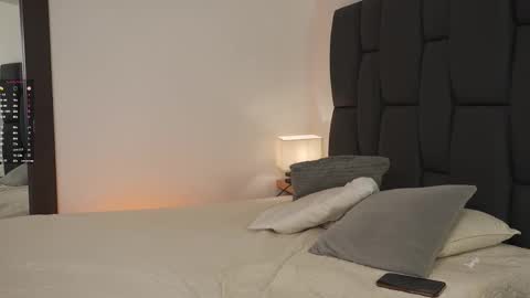 On vacation until Monday online show from 11/05/25, 12:27