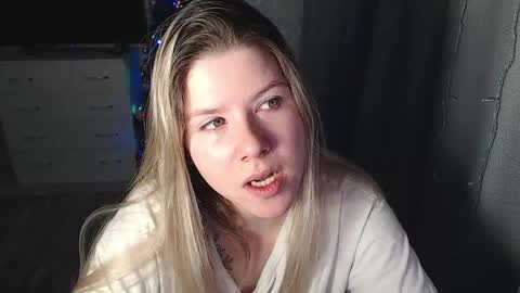 Snapshot of melissa__ray chatting on 01/09/25, 06:47 Melissa Ray online show from 01/09/25, 06:47