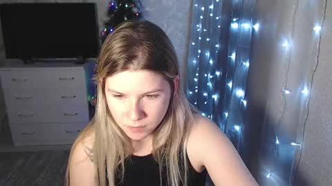Snapshot of melissa__ray chatting on 01/10/25, 06:38 Melissa Ray online show from 01/10/25, 06:38