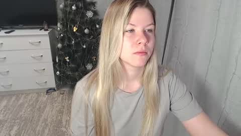 Snapshot of melissa__ray chatting on 01/23/25, 02:23 Melissa Ray online show from 01/23/25, 02:23