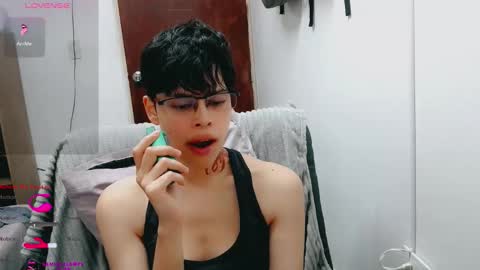 Snapshot of melissa_and_dany chatting on 11/11/25, 06:52 Melissas Corner online show from 11/11/25, 06:52