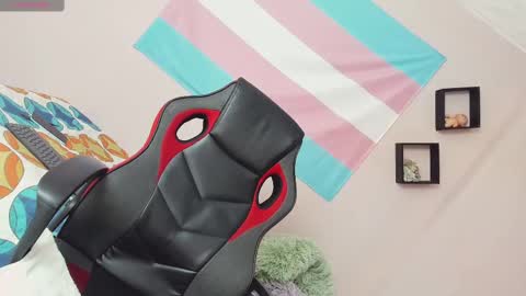 Snapshot of melissa_bunny69 chatting on 11/11/25, 10:37 melissa_bunny69 online show from 11/11/25, 10:37