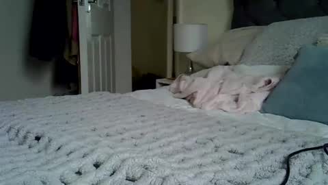 Melissa online show from 11/24/25, 01:33