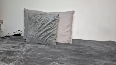 melissa_manhathan online show from 11/04/25, 10:03