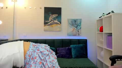 melissa_new22 online show from 10/24/25, 12:19