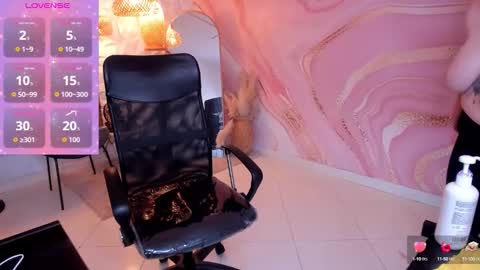 MELISSA online show from 10/10/25, 11:04