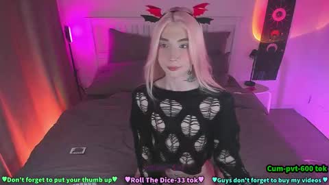 Snapshot of melissaober chatting on 10/23/25, 06:17 Melissa or abbreviated Mel or Lis online show from 10/23/25, 06:17