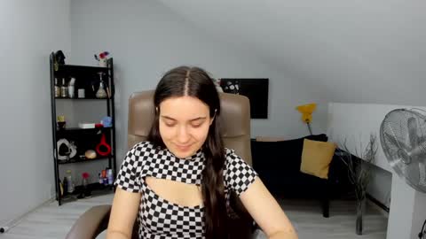 Snapshot of melissawiliam chatting on 01/16/25, 12:42 melissawiliam online show from 01/16/25, 12:42