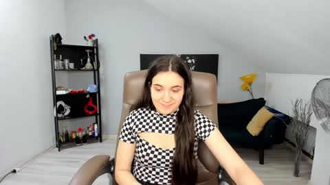 Snapshot of melissawiliam chatting on 01/28/25, 02:53 melissawiliam online show from 01/28/25, 02:53