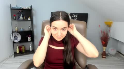 Snapshot of melissawiliam chatting on 02/20/25, 12:04 melissawiliam online show from 02/20/25, 12:04