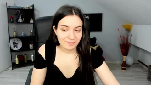 Snapshot of melissawiliam chatting on 03/05/25, 12:22 melissawiliam online show from 03/05/25, 12:22