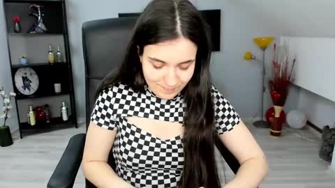 Snapshot of melissawiliam chatting on 03/10/25, 09:29 melissawiliam online show from 03/10/25, 09:29