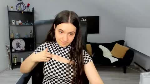 Snapshot of melissawiliam chatting on 09/23/25, 10:51 melissawiliam online show from 09/23/25, 10:51