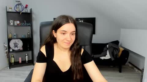 Snapshot of melissawiliam chatting on 10/08/25, 11:30 melissawiliam online show from 10/08/25, 11:30