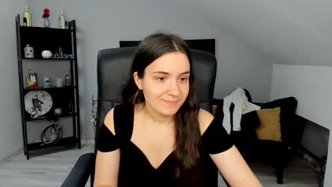 Snapshot of melissawiliam chatting on 11/12/25, 11:54 melissawiliam online show from 11/12/25, 11:54