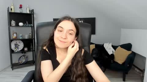 Snapshot of melissawiliam chatting on 11/19/25, 12:16 melissawiliam online show from 11/19/25, 12:16