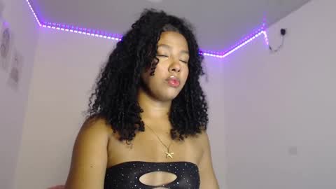 mell_rossi online show from 10/07/25, 07:49