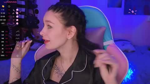 Freya  IM NONUDE online show from 01/07/25, 09:14