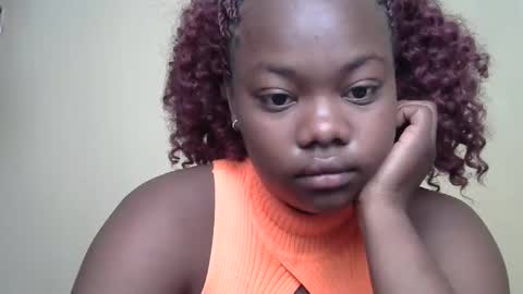 Snapshot of mellcy chatting on 01/01/25, 04:39 mell online show from 01/01/25, 04:39