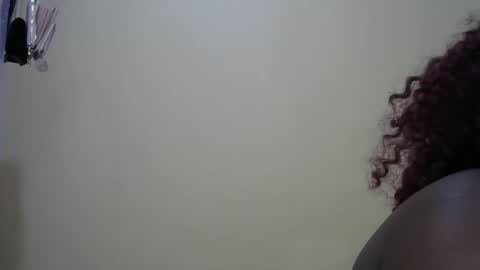 Snapshot of mellcy chatting on 01/03/25, 11:25 mell online show from 01/03/25, 11:25