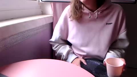 Melli online show from 10/08/25, 09:07