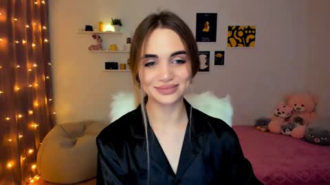 Snapshot of mellifluoustess chatting on 12/09/24, 11:03 Tessa online show from 12/09/24, 11:03