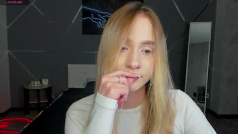 Snapshot of mellisadream chatting on 09/24/25, 03:21 mellisadream online show from 09/24/25, 03:21