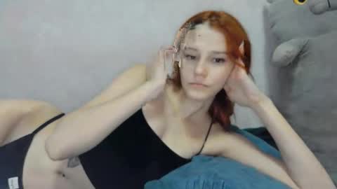 Snapshot of mellisamaxwell chatting on 12/16/24, 11:12 Mellisa online show from 12/16/24, 11:12