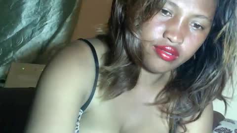 Snapshot of mellissia02 chatting on 10/08/25, 03:20 mellissa online show from 10/08/25, 03:20