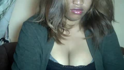 Snapshot of mellissia02 chatting on 10/23/25, 10:19 mellissa online show from 10/23/25, 10:19