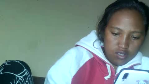 Snapshot of mellissia02 chatting on 10/30/25, 02:57 mellissa online show from 10/30/25, 02:57