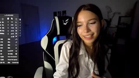 EVA online show from 10/24/25, 07:32