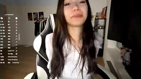 EVA online show from 11/21/25, 04:27