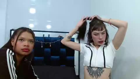 Snapshot of meloddy_collins chatting on 01/31/25, 05:32 Meloddy Coliins online show from 01/31/25, 05:32