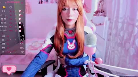 Snapshot of melody_e00 chatting on 12/08/24, 10:14 Elizabeth online show from 12/08/24, 10:14