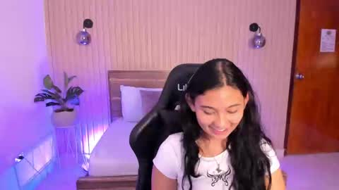 Melody  online show from 12/30/24, 03:24