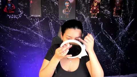 Snapshot of melodysnow chatting on 10/19/25, 08:42 melodysnow online show from 10/19/25, 08:42
