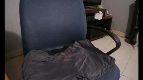 Snapshot of meltingup chatting on 10/22/25, 10:53 Ms online show from 10/22/25, 10:53